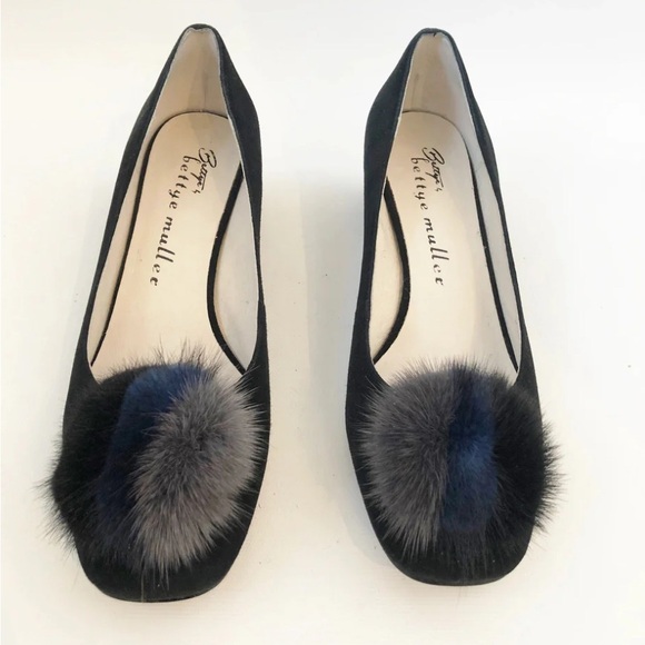 Bettye Muller Black and Blue Fur Accent Heels 8 - Picture 1 of 13
